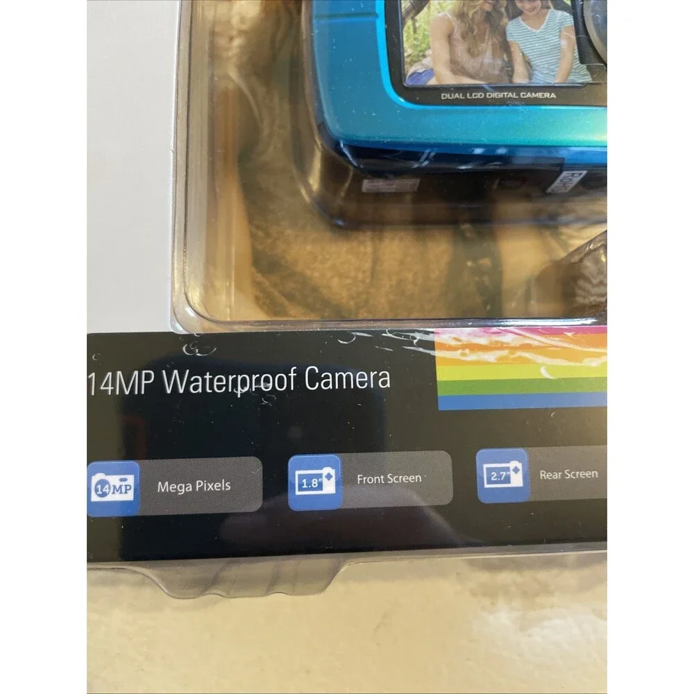Polaroid iF045 14MP Blue Waterproof Digital Camera ~ 2016 New Old Stock
